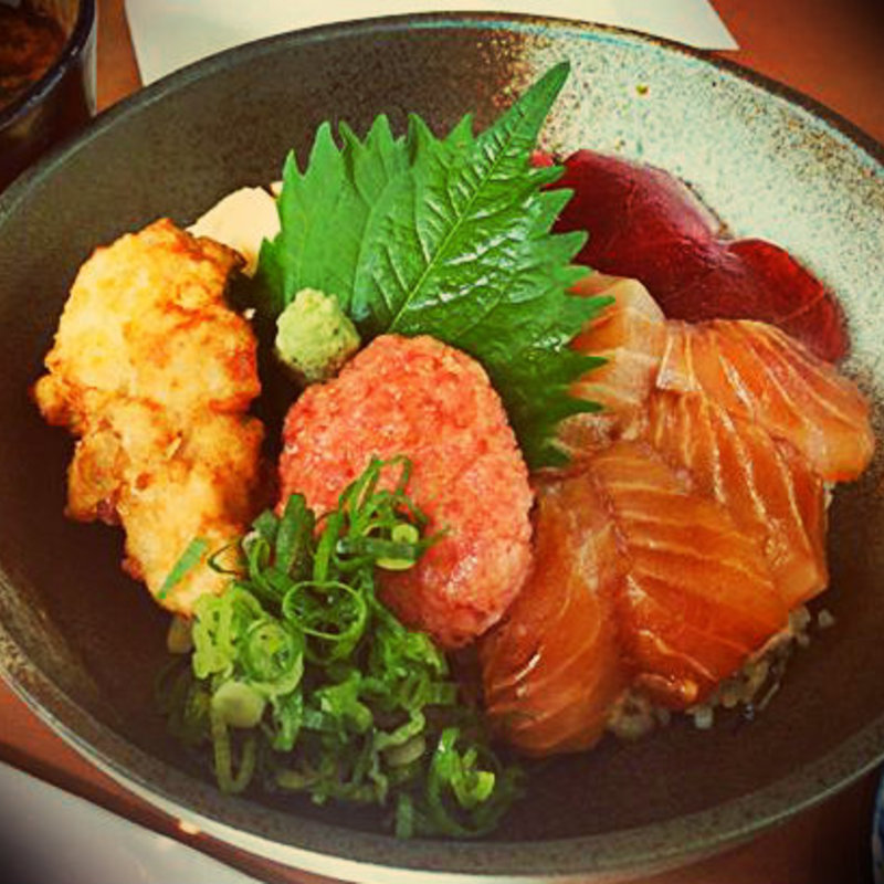まぐろづくし豪快丼(浅野屋 )