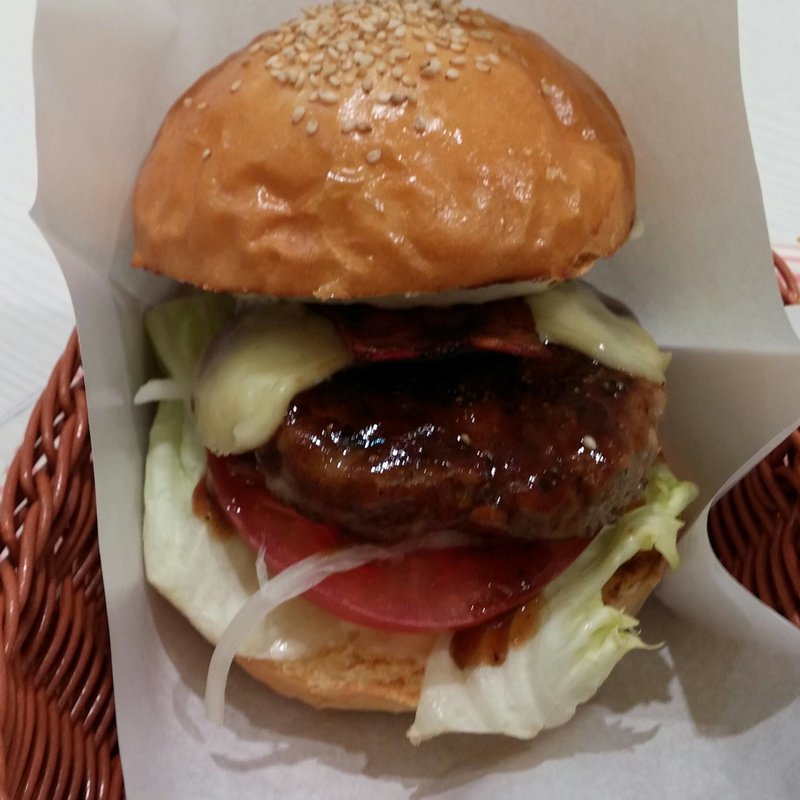 エアーズバーガー(M)(airs burger cafe)