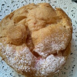 いちごシュー(ビアードパパの作りたて工房　阪急大井町ガーデン店)