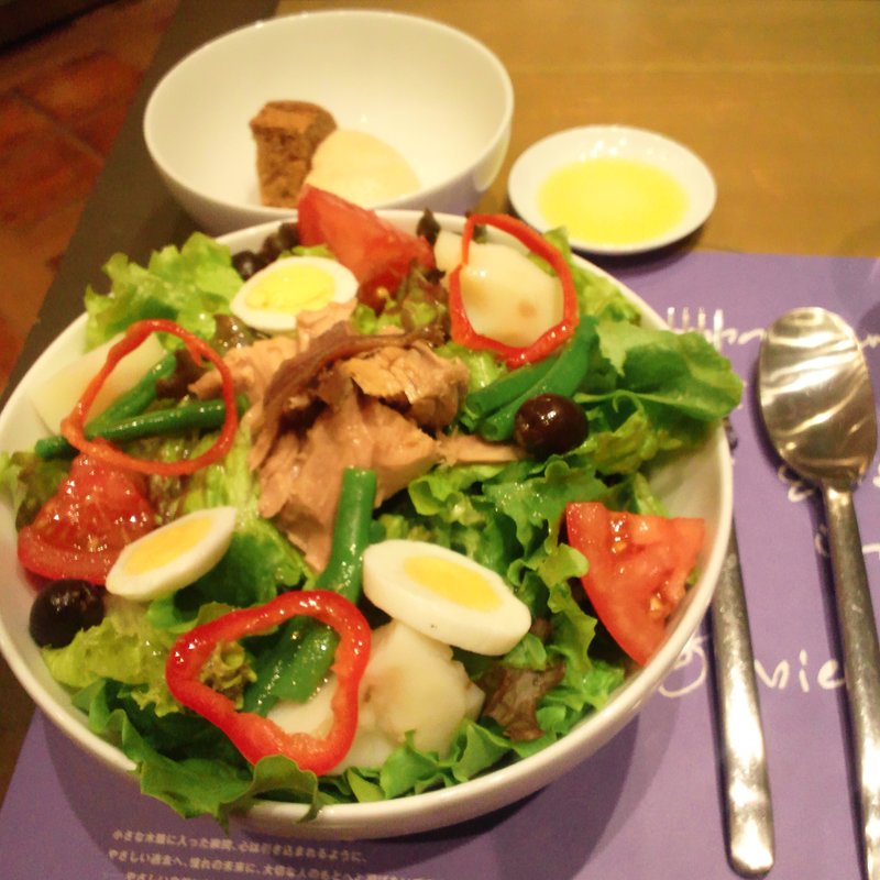 サラダニソワーズ(L'OCCITANE 池袋店 テラス・ド・プロヴァンス)