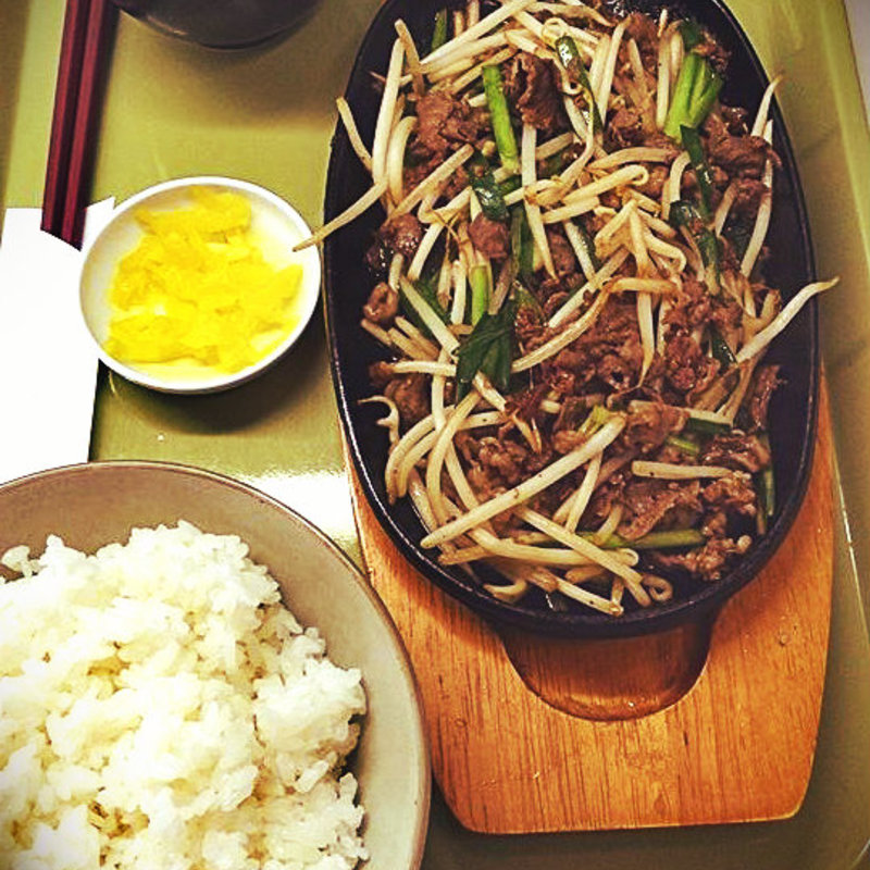 牛もやし(ぺぱあらんどトマト )