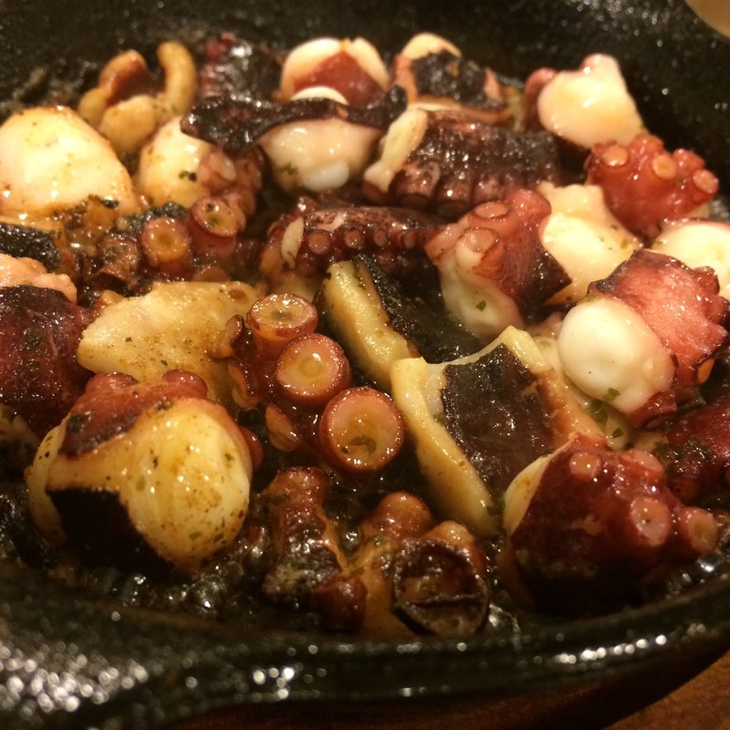 タコのアヒージョ(お宿ごはん つだや)