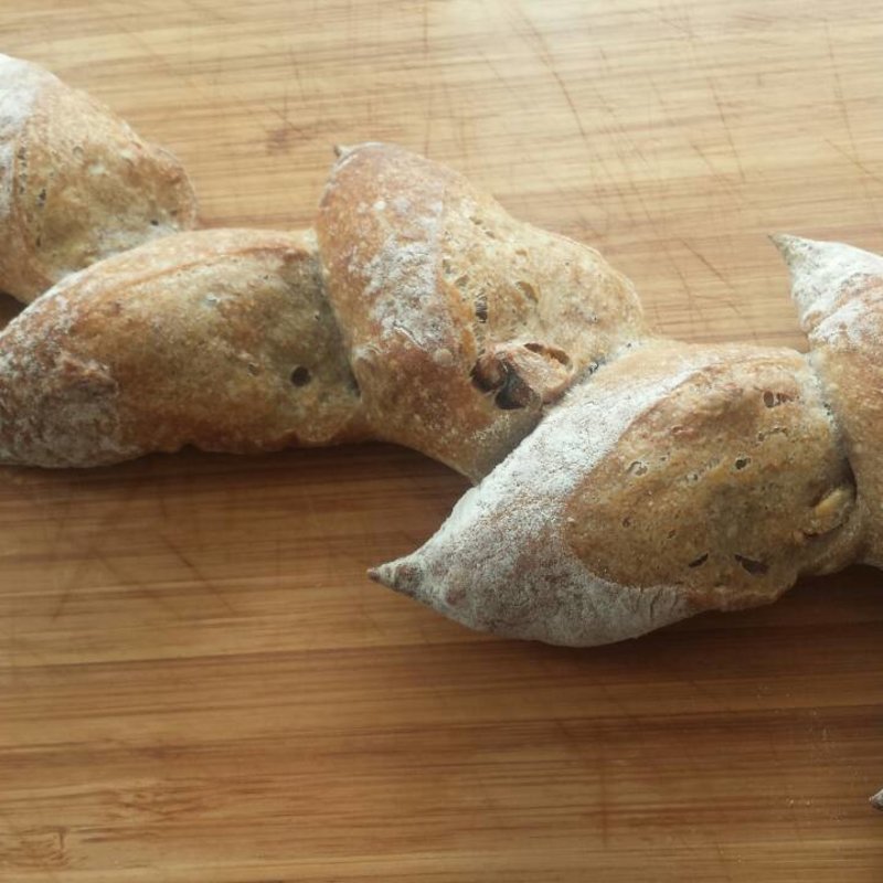 くるみのエピ(タルイベーカリー)