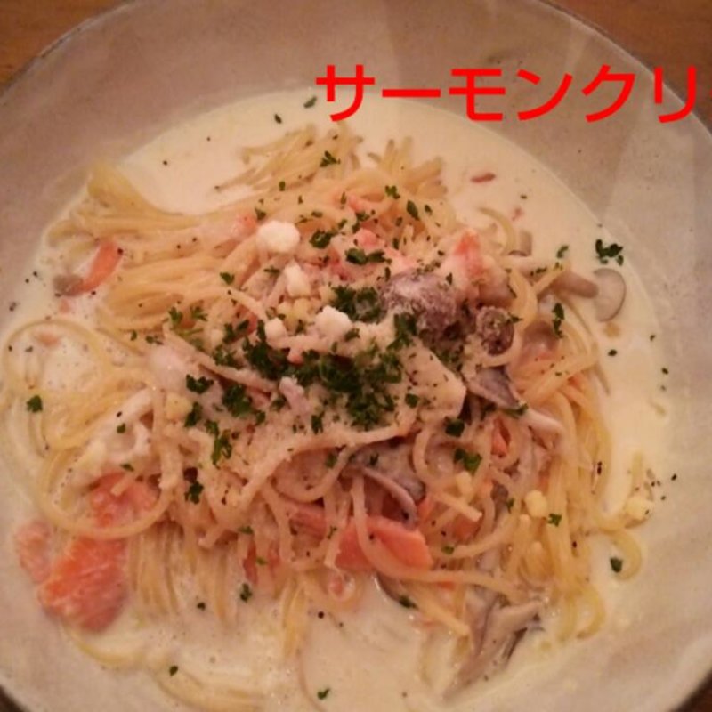 サーモンクリームパスタ(ape cafe)