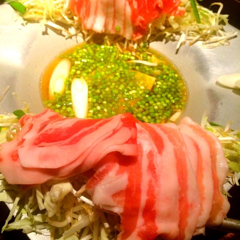 黒豚と地鶏のさつまや炊き肉(さつまおごじょ )