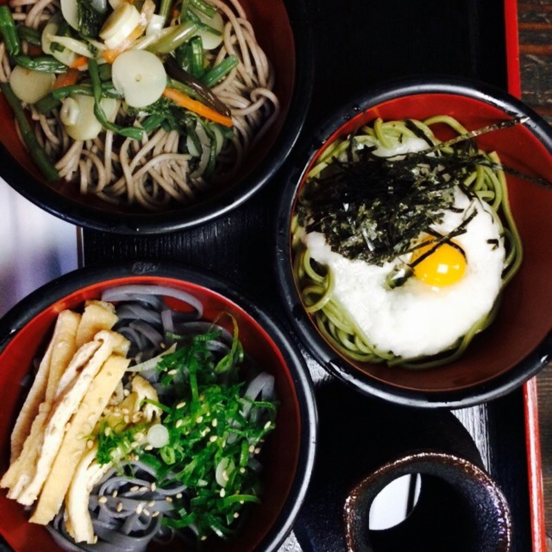 三色そば(あだし野 （あだしの）)