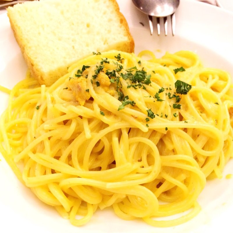 ウニとマスカルポーネのクリームパスタ(PIZZERIA CAPOLI)