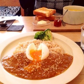 本日のカレー 玉ねぎとチーズ(イトノワ （itonowa）)