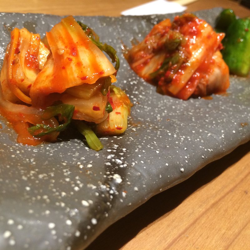 キムチの盛り合わせ(ぶためし 山ぶた)