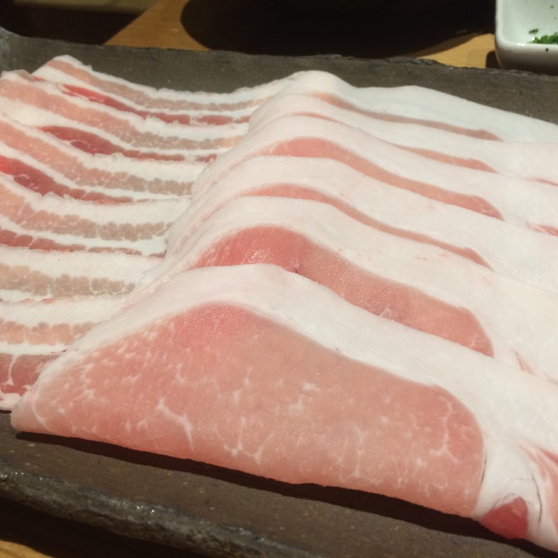 しゃぶしゃぶ肩ロース(ぶためし 山ぶた)