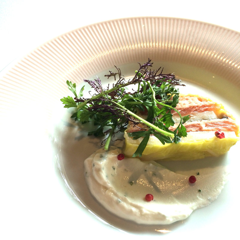 自家製スモークサーモンとポテトのテリーヌ(Le Beaucoup)