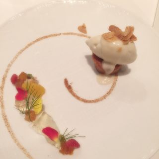 (タテルヨシノ)