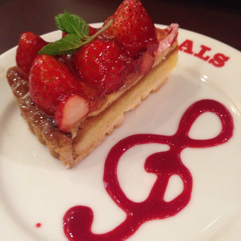 苺タルト(タミルズ Tameals Café & Bar 品川)