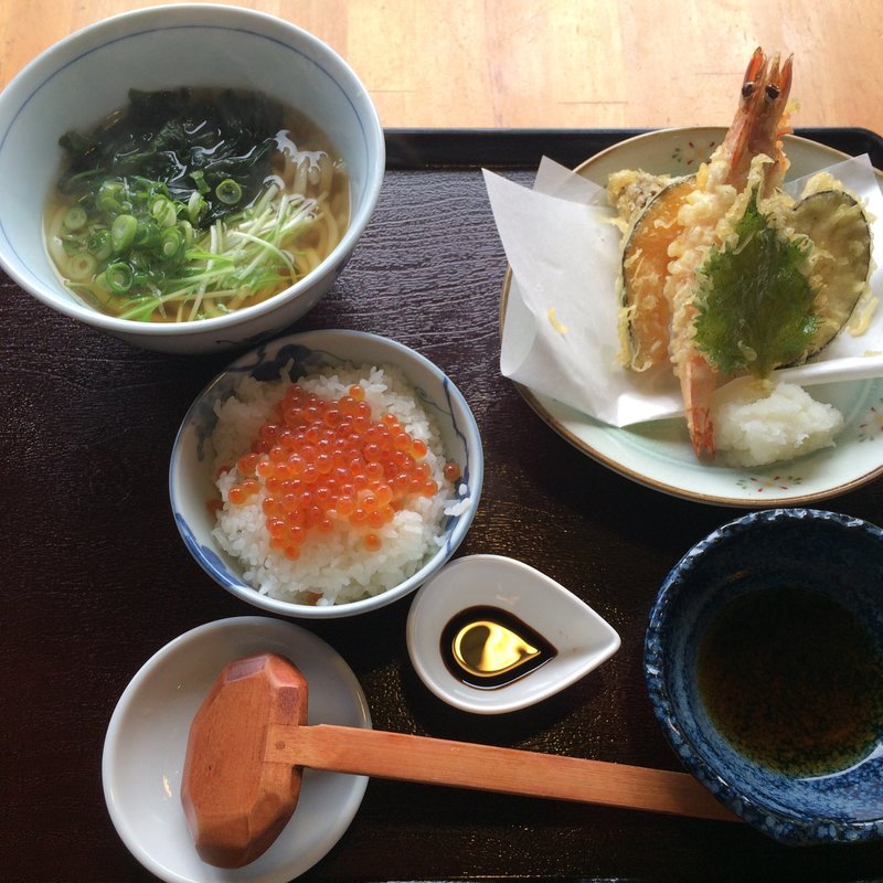 お昼のいくら御膳(古蝶庵 )