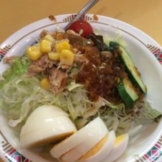 サラダ(カレーハウス五番館 新大阪店)