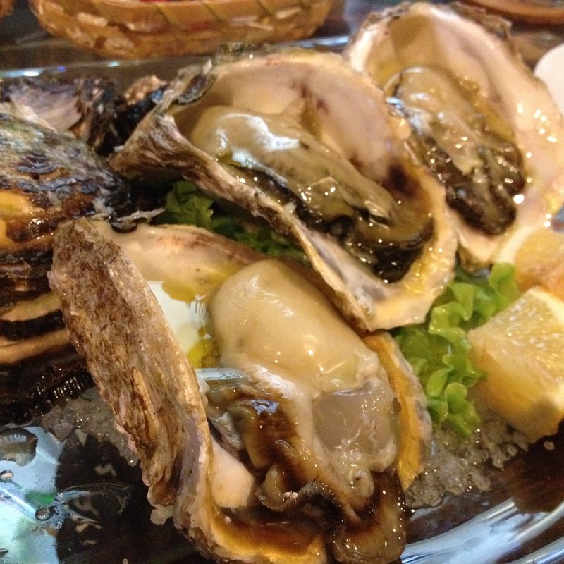 生牡蠣(隠れ家ダイニング　ジャコミーノ)