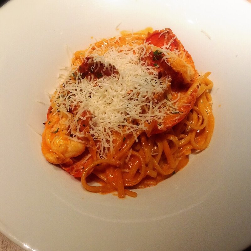 オマール海老のトマトクリームソース(RIGOLETTO BAR AND GRILL)