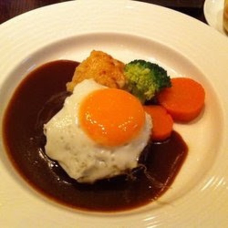 月見ハンバーグ(グリル満点星　新宿店)