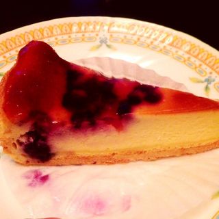 ブルーベリーチーズケーキ(鳥羽国際ホテル カフェラウンジ)
