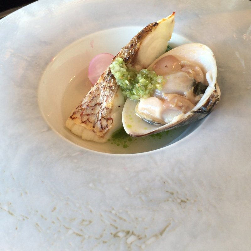 鯛と地蛤のグリエ(表参道 うかい亭)