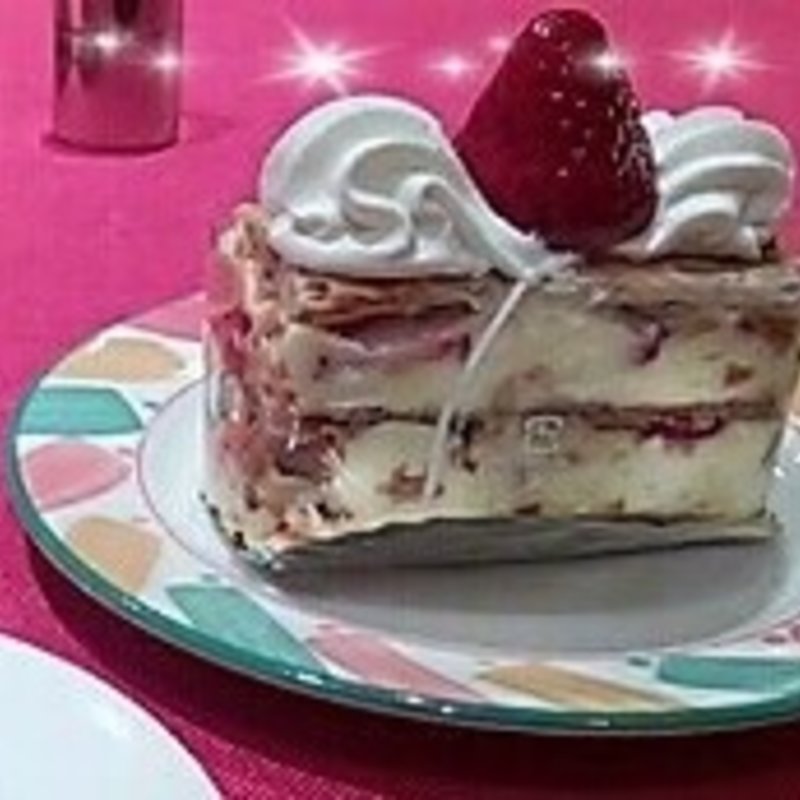 苺のミルフィーユ(マキシムドパリ バールーム)