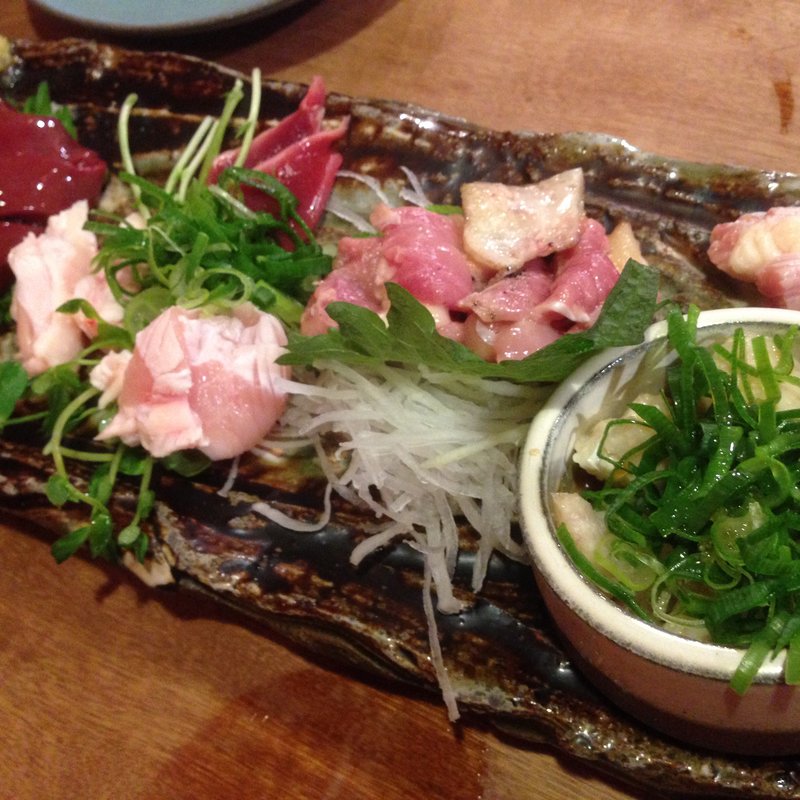 造り盛り合わせ(焼鶏屋 勝商店)