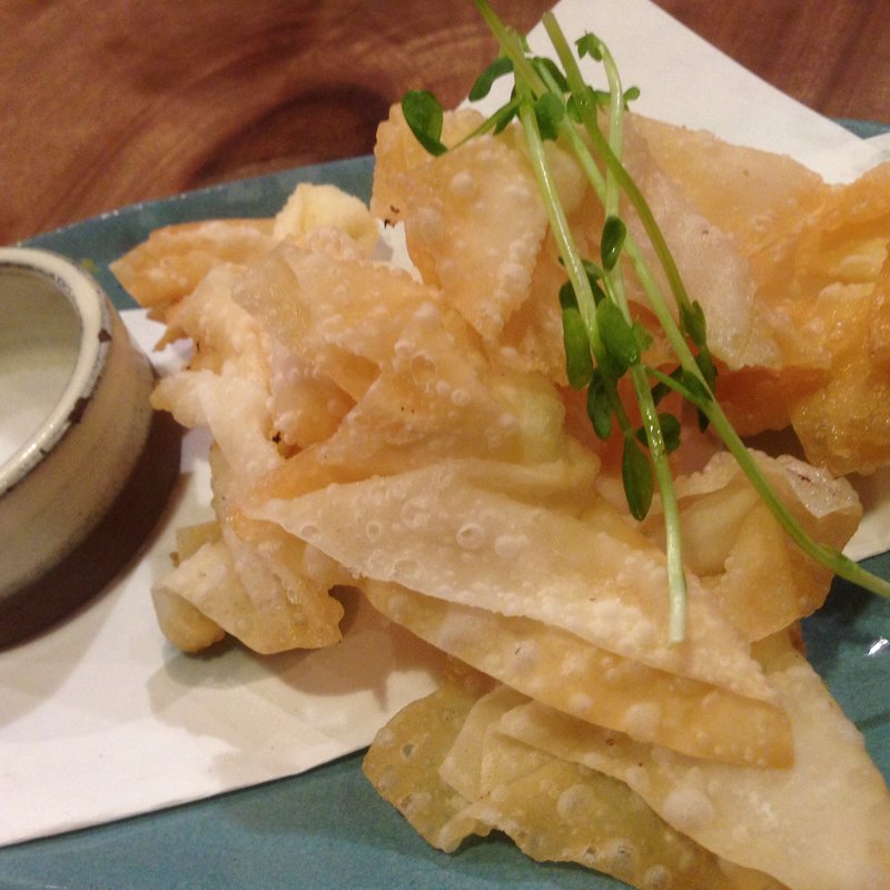 クリームチーズの茶巾揚げ(焼鶏屋 勝商店)