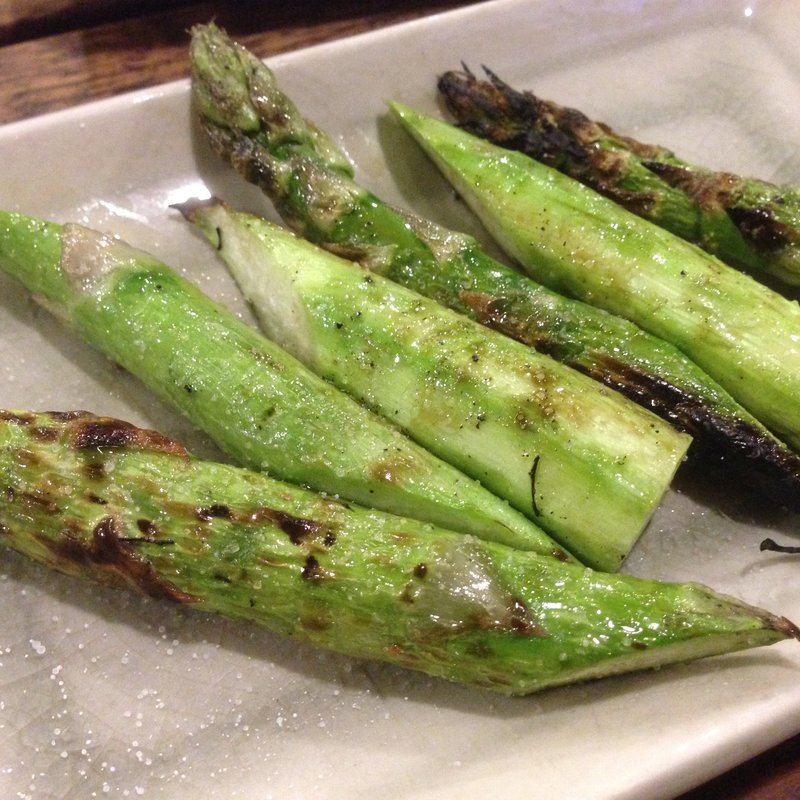 アスパラ(炭焼と釜飯 さかぐち お初天神店)