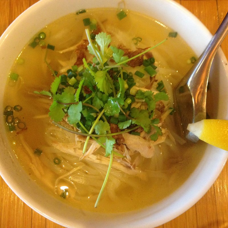 鶏のフォー(シクロ 鵠沼店)