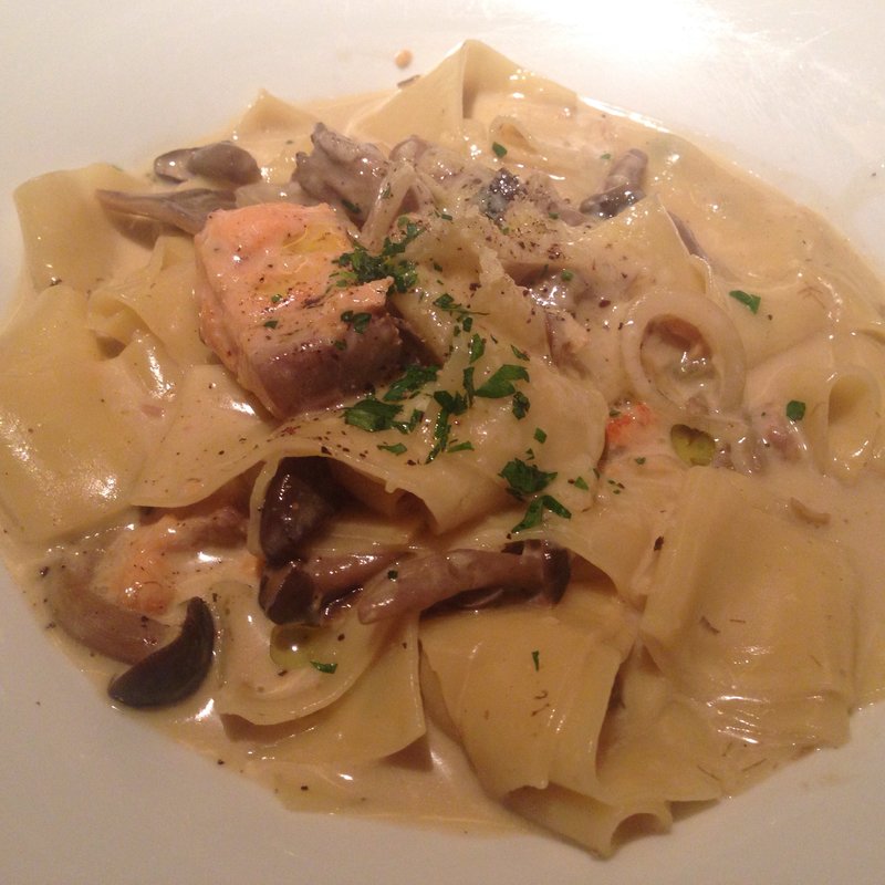 ポルチーニのクリームパスタ(RIGOLETTO BAR AND GRILL)