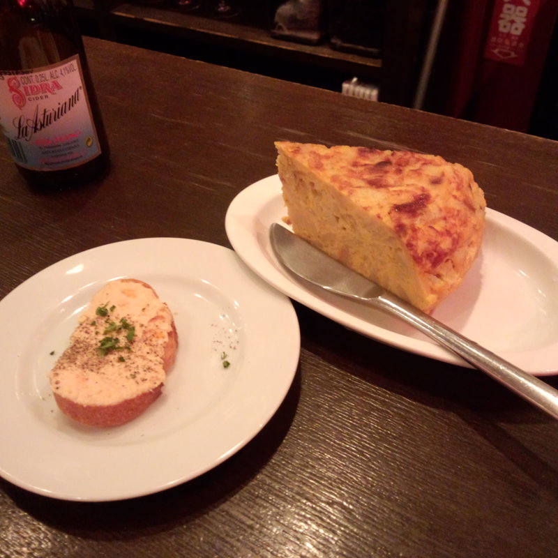 トルティージャ(Bar de Ollaria（バルデオジャリア）)