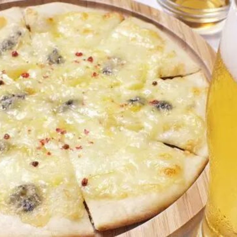 チーズピザ(カツバル )