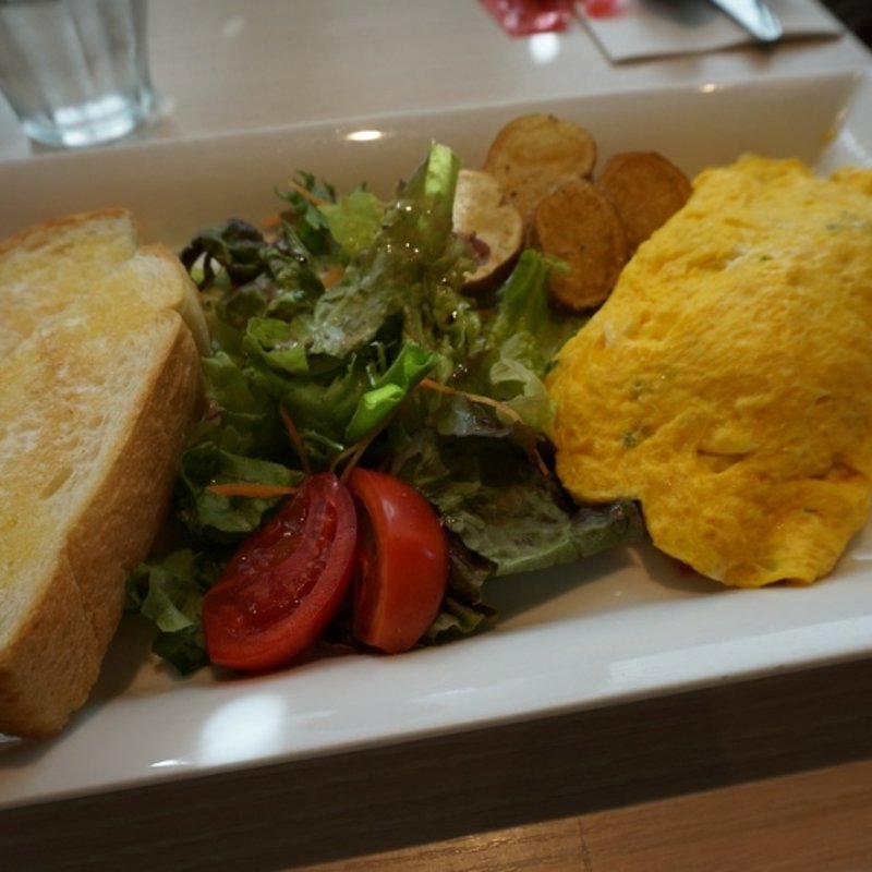 モケヌイ(モケス ブレッドアンドブレックファースト 中目黒店 （Moke's Bread & Breakfast）)