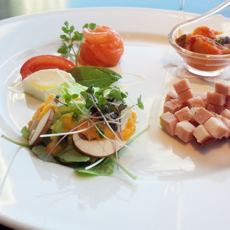 レディースランチ　旬の前菜盛り合わせ(イルピノーロ スカイテラス そごう横浜店 （IL PINOLO SKY TERRACE【旧店名】イルピノーロ・レヴィータ）)