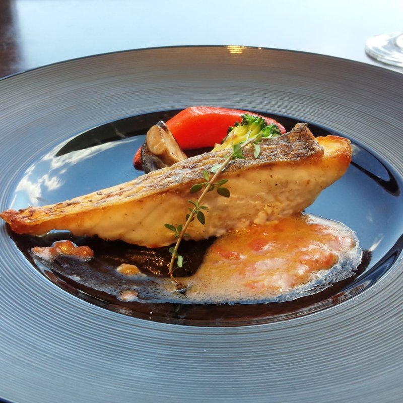 レディースランチ　鯛のポワレ(イルピノーロ スカイテラス そごう横浜店 （IL PINOLO SKY TERRACE【旧店名】イルピノーロ・レヴィータ）)