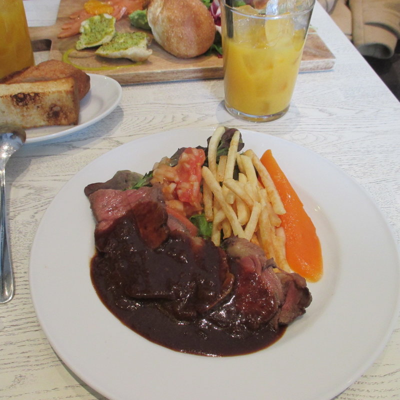 ローストビーフ　わさびソースのランチ(グッドモーニングカフェ 中野セントラルパーク店 （GOOD MORNING CAFE）)