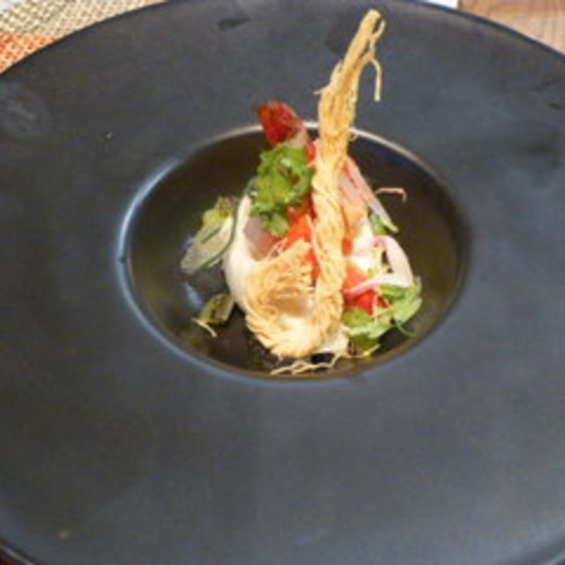 新玉葱のパンナコッタ仕立て　レモンが香る海老とキウイフルーツ(セストセンソ 新宿タカシマヤ店)