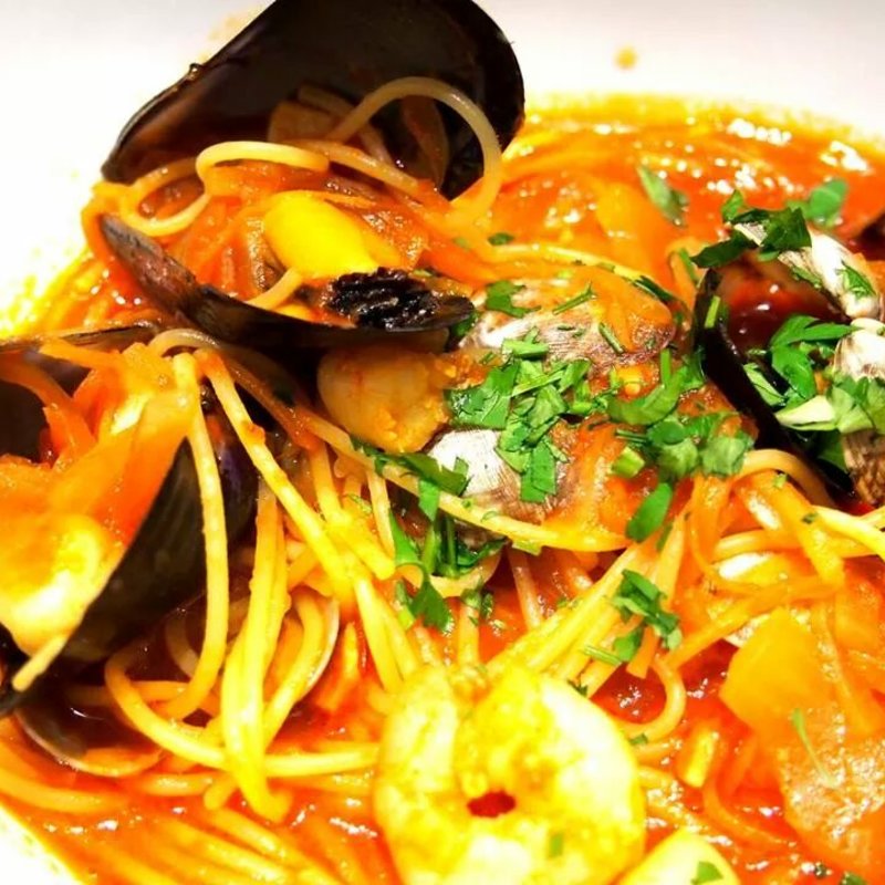 魚介類トマトスープパスタ(vogues)