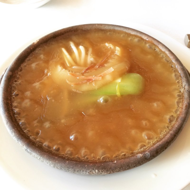 フカヒレの姿煮込み(溜池山王 聘珍樓)