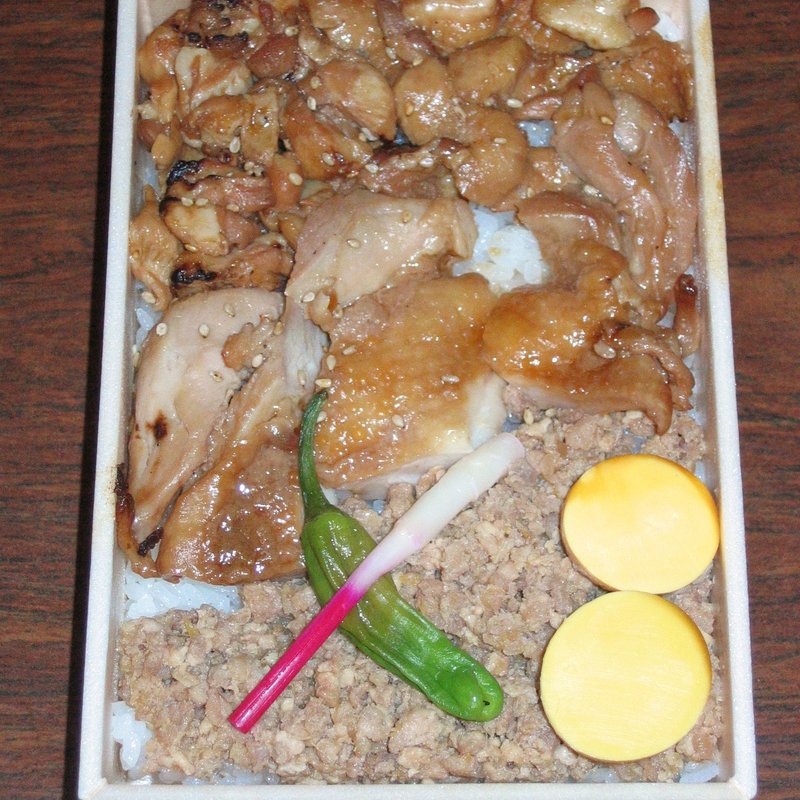 とり弁当(鳥めし 鳥藤分店 （とりめし とりとうぶんてん）)