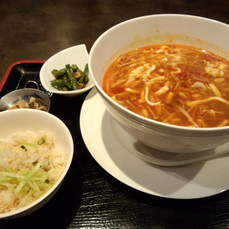 薬膳サンラータンメン(爆香房)