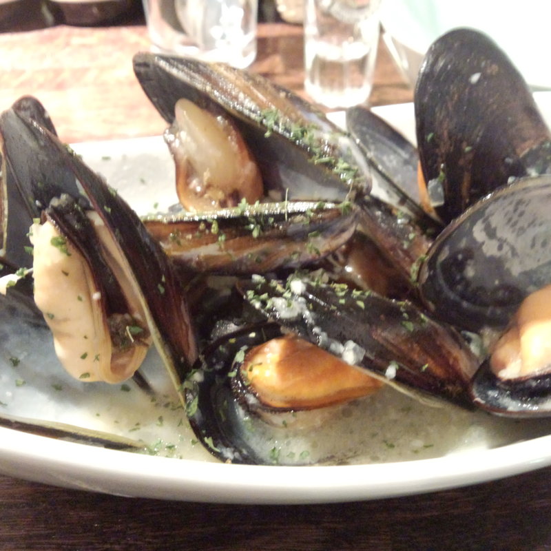 ムール貝の白ワイン蒸し(リベルタ （Liberta）)