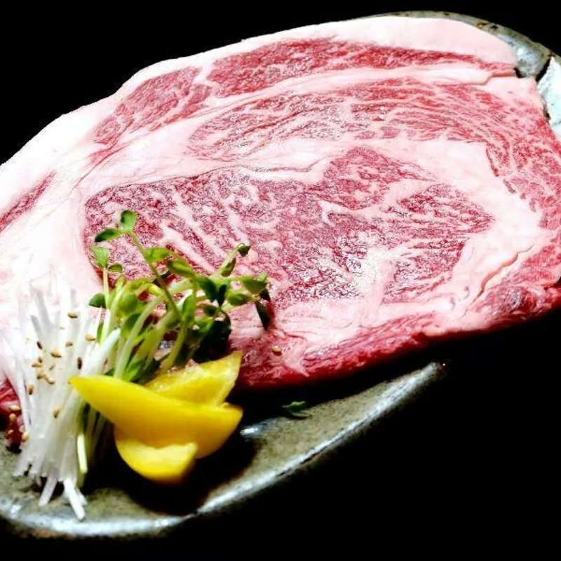 霜降り和牛(もだん )