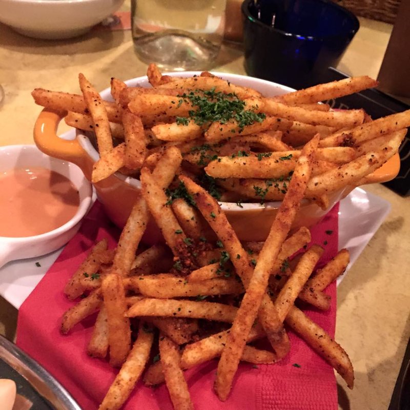 Pオリジナルスパイスのフライドポテト(イタリアン酒場P )