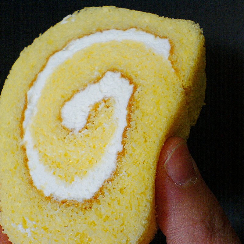 ふわふわロール(シュルプリーズ 長蔵店)