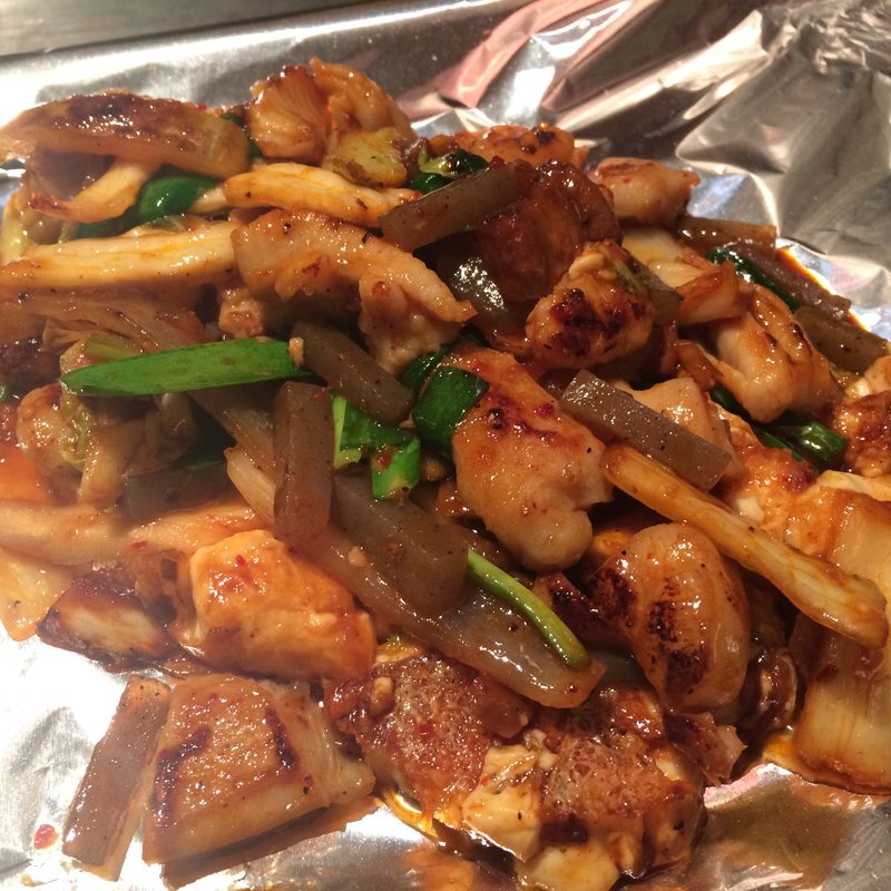 ホルモン豆腐焼き(やきやき三輪)