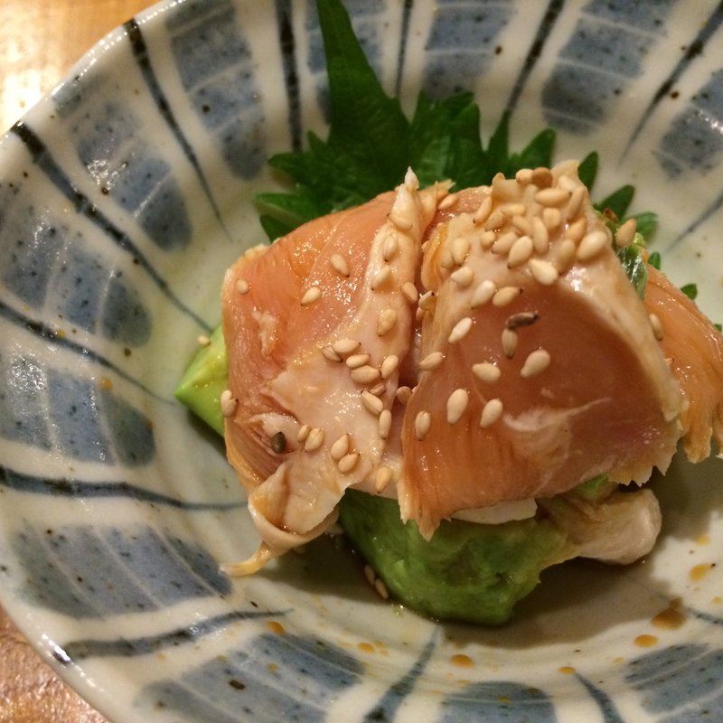鶏アボカドの山わさび醤油(北海道シントク町 塚田農場 京王フレンテ新宿三丁目店)