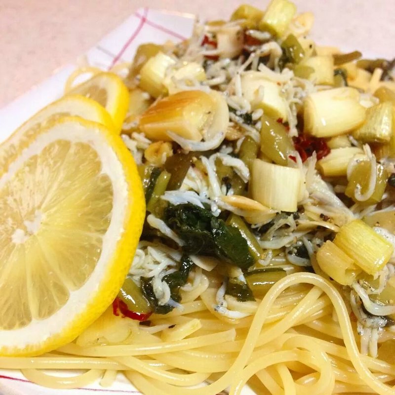 古漬けとじゃこのペペロンチーノ(HEJIRA)