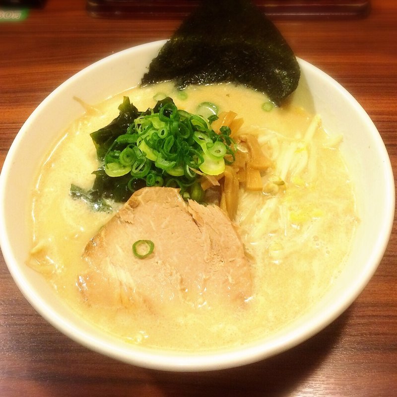 醤油らーめん(味源 渋谷宇田川店 （あじげん）)