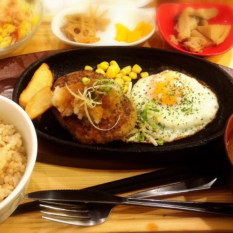ハンバーグ 選べるソース定食(sakura食堂 （サクラショクドウ）)